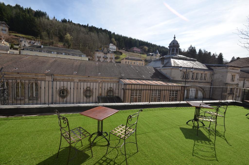 L'Empereur, Sa Femme Et Le Petit Prince Plombières-les-Bains Exterior foto