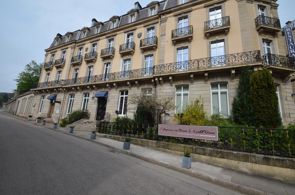 L'Empereur, Sa Femme Et Le Petit Prince Plombières-les-Bains Exterior foto